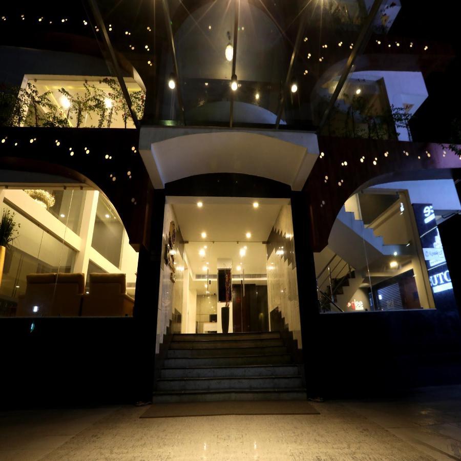 Mango Hill Central Ченнаї Екстер'єр фото
